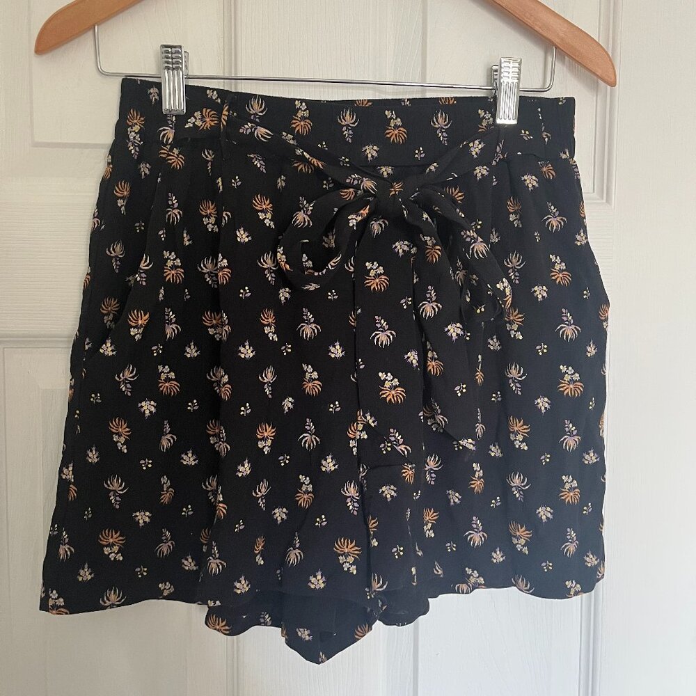 Wilfred Georgette Shorts